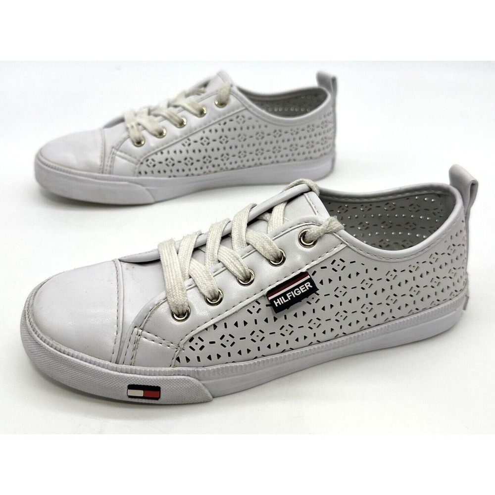 Tommy‎ Hilfiger Womens Size 6 M Twanibel7-R Sneakers White Low Top Leather